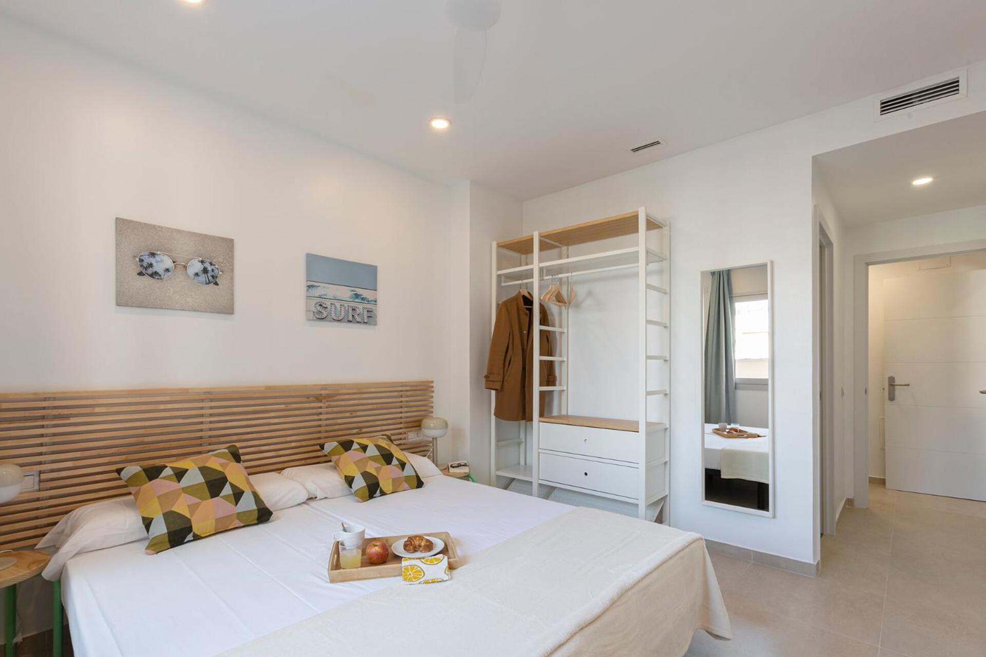 4235 - Ab Santa Coloma Iii Apartment *