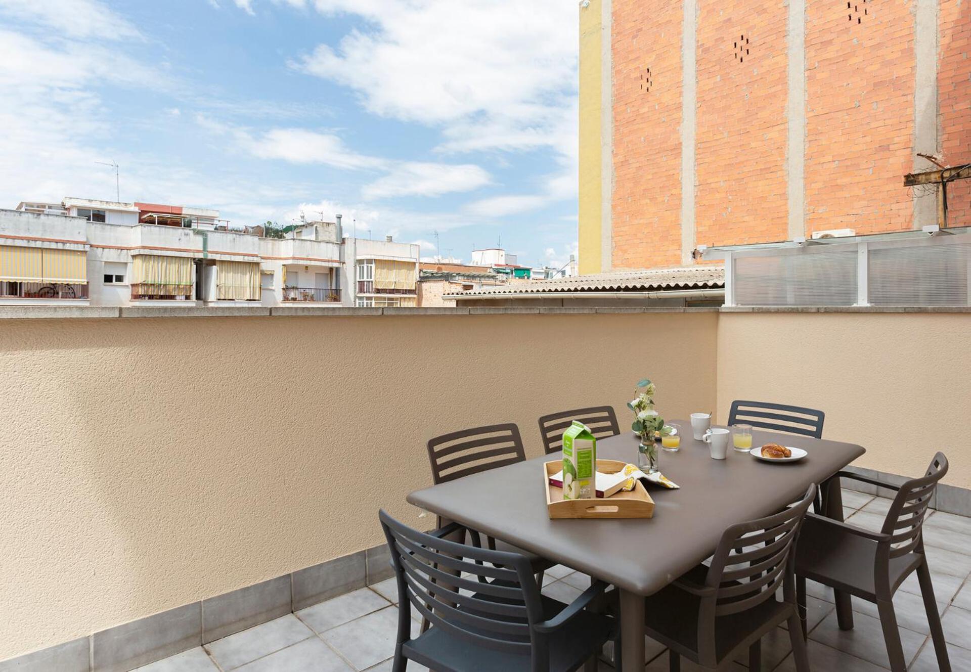 4235 - Ab Santa Coloma Iii Apartament Barcelona